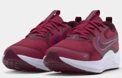 Nike Cosmic Runner